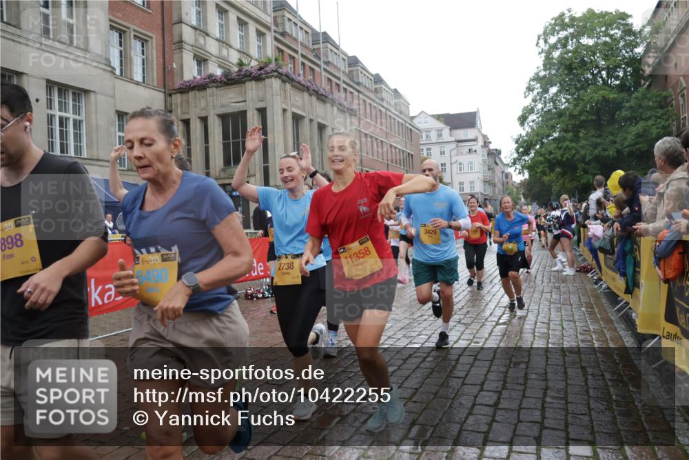 13.09.2026 - Kiel Lauf Yannick Fuchs http://msf.ph/oto/10422255 13.09.2026 10:55:44 Ziel 280, 566, 1264, 1673, 1885, 1929, 2190, 2208, 2589, 3297, 3539, 4594, 4747, 5034, 6753, 6922, 7988, 8330, 8346, 8631, 8632, 8722, 9651, 9653, 11036, 11196, 11621, 11952, 12327, 12499, 34, 185, 313, 428, 1841, 1851, 2330, 2331, 2738, 3105, 3379, 3429, 3645, 3903, 4403, 4519, 4594, 4678, 4898, 5104, 5485, 5544, 5572, 5822, 5834, 5903, 6490, 6753, 6800, 6880, 6991, 7118, 7148, 7450, 7566, 7568, 7966, 8330, 8765, 8772, 8791, 9014, 9858, 10597, 10722, 11946, 12500, 2548 meine-sportfotos.de