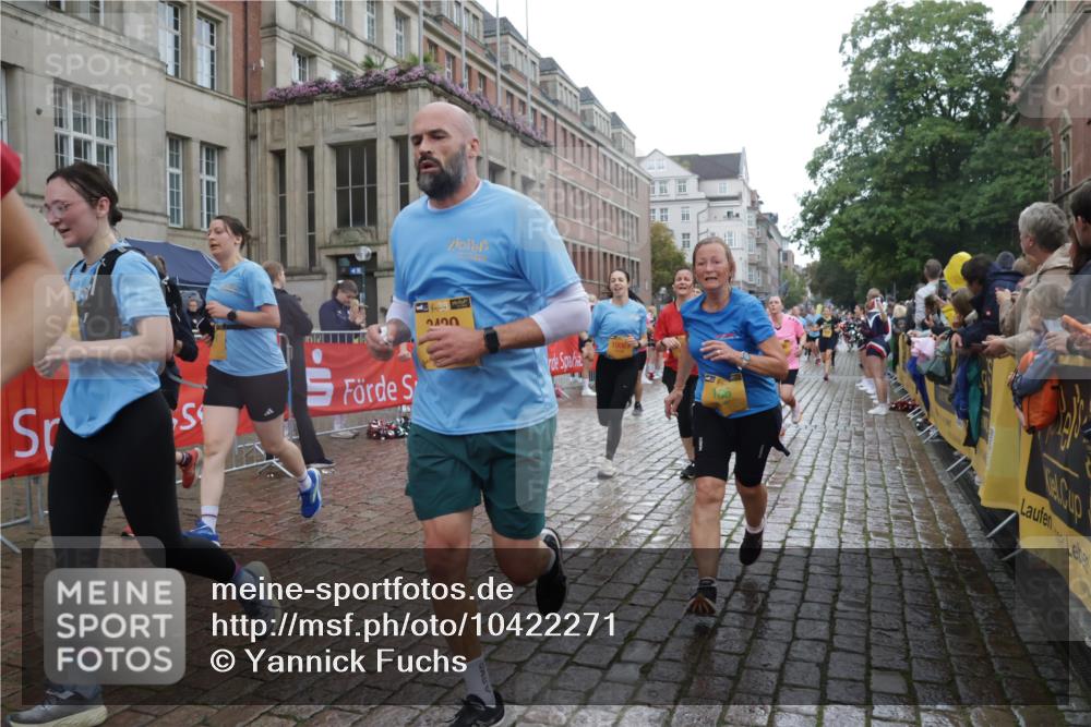 13.09.2026 - Kiel Lauf Yannick Fuchs http://msf.ph/oto/10422271 13.09.2026 10:55:45 Ziel 280, 566, 1264, 1673, 1885, 1929, 2190, 2208, 2264, 2589, 3297, 3539, 4747, 5034, 5752, 6922, 7988, 8346, 8631, 8632, 8722, 9651, 9653, 11036, 11196, 11621, 11952, 12327, 12499, 34, 185, 313, 428, 1841, 1851, 1885, 2330, 2331, 2738, 3105, 3379, 3429, 3645, 3903, 4403, 4519, 4594, 4678, 4898, 5485, 5544, 5572, 5822, 5834, 5903, 6490, 6753, 6800, 6880, 6922, 6991, 7118, 7148, 7450, 7566, 7568, 7966, 8330, 8765, 8772, 8791, 9014, 9651, 9653, 9858, 10597, 10722, 11946, 12500 meine-sportfotos.de