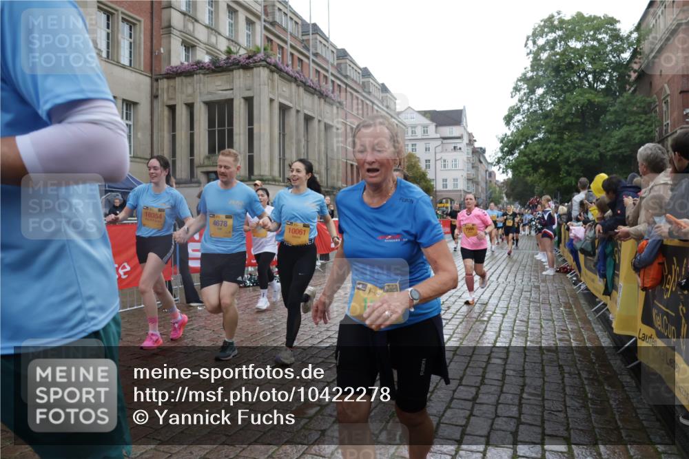 13.09.2026 - Kiel Lauf Yannick Fuchs http://msf.ph/oto/10422278 13.09.2026 10:55:46 Ziel 280, 566, 1264, 1673, 1929, 2190, 2208, 2264, 2589, 3297, 3539, 4747, 5034, 5279, 5752, 5772, 7988, 8346, 8631, 8632, 8722, 11036, 11196, 11621, 11952, 12327, 12499, 34, 185, 313, 428, 1841, 1851, 1885, 2330, 2331, 3105, 3379, 3429, 3645, 4403, 4519, 4594, 4678, 5485, 5544, 5572, 5822, 5834, 5903, 6753, 6800, 6880, 6922, 7118, 7148, 7450, 7566, 7568, 7966, 8330, 8765, 8772, 8791, 9014, 9651, 9653, 9858, 10597, 10722, 11621, 11946, 11952, 12500, 7483, 7118, 7566, 8845 meine-sportfotos.de
