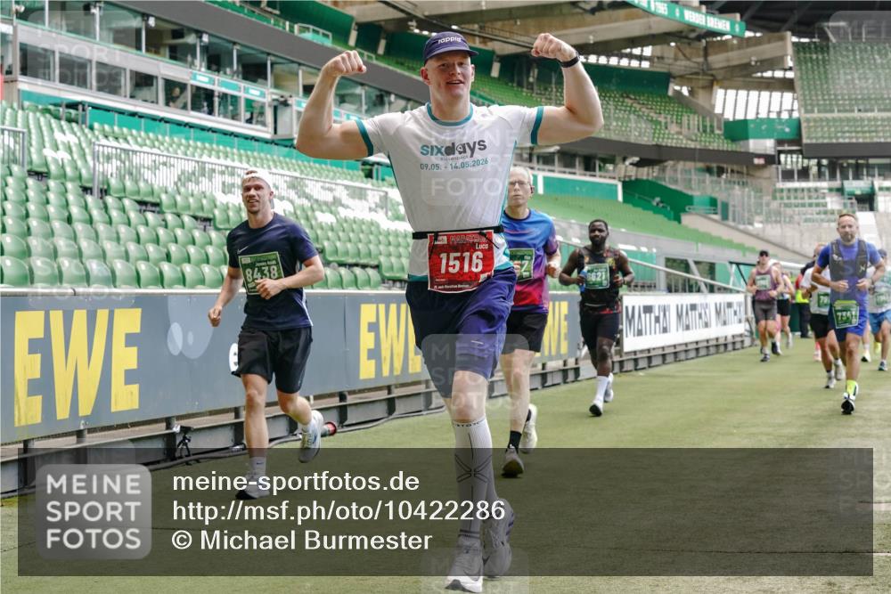 13.09.2026 - 21. swb-Marathon Bremen Michael Burmester http://msf.ph/oto/10422286 13.09.2026 12:59:55 Laufen im Stadion 135, 191, 226, 232, 260, 342, 651, 745, 972, 1080, 1166, 1209, 1368, 1493, 1494, 1516, 1650, 1861, 1935, 1963, 2088, 2210, 2289, 2293, 2306, 2322, 2367, 2427, 2481, 2517, 2570, 2577, 2686, 2700, 2708, 2806, 2807, 2827, 2885, 2899, 2906, 2914, 2953, 2961, 2979, 3015, 3021, 3076, 3098, 3105, 3120, 3124, 3145, 3168, 3173, 3190, 3233, 3273, 3354, 3435, 3480, 3516, 3531, 3642, 3652, 3729, 3774, 3855, 3856, 3861, 3930, 3934 meine-sportfotos.de