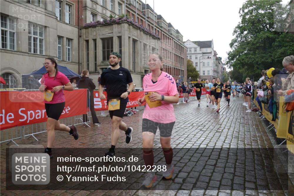 13.09.2026 - Kiel Lauf Yannick Fuchs http://msf.ph/oto/10422288 13.09.2026 10:55:48 Ziel 280, 566, 1264, 1673, 1929, 2190, 2208, 2264, 2589, 3297, 4556, 4747, 5034, 5279, 5752, 5772, 7988, 8346, 8631, 8632, 8722, 8733, 11036, 11196, 12327, 12499, 34, 313, 428, 1841, 1851, 1885, 2190, 2330, 2331, 3105, 3379, 3539, 3645, 4519, 4594, 5485, 5544, 5572, 5822, 5903, 6753, 6800, 6880, 6922, 7118, 7148, 7450, 7566, 7568, 7966, 8330, 8765, 8772, 9014, 9651, 9653, 9858, 10597, 10722, 11621, 11946, 11952, 12500, 574, 7483, 7118, 7566, 8845 meine-sportfotos.de