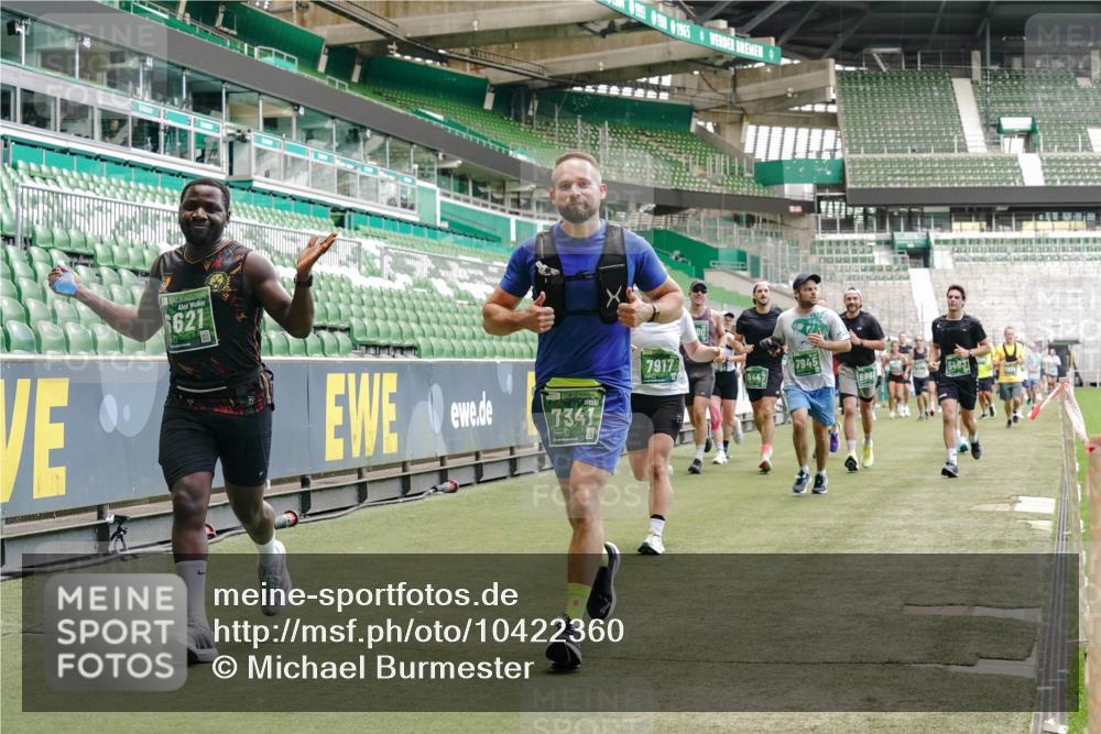 13.09.2026 - 21. swb-Marathon Bremen Michael Burmester http://msf.ph/oto/10422360 13.09.2026 12:59:58 Laufen im Stadion 135, 191, 226, 232, 260, 342, 651, 745, 972, 1080, 1166, 1209, 1368, 1493, 1494, 1516, 1650, 1861, 1935, 1963, 2088, 2210, 2289, 2293, 2306, 2322, 2367, 2427, 2481, 2517, 2570, 2577, 2686, 2700, 2708, 2806, 2807, 2827, 2885, 2899, 2906, 2914, 2953, 2961, 2967, 2979, 3015, 3021, 3076, 3098, 3105, 3120, 3124, 3145, 3168, 3173, 3190, 3233, 3273, 3354, 3385, 3435, 3480, 3516, 3531, 3642, 3652, 3729, 3774, 3855, 3856, 3861, 3930, 3934 meine-sportfotos.de