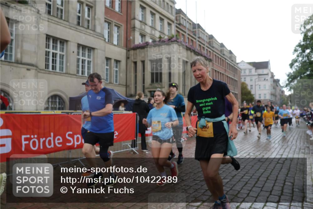 13.09.2026 - Kiel Lauf Yannick Fuchs http://msf.ph/oto/10422389 13.09.2026 10:56:01 Ziel 350, 429, 712, 774, 775, 2564, 2798, 4556, 5009, 5279, 5553, 5772, 6572, 7483, 7707, 7851, 7995, 8073, 8158, 8733, 8813, 8910, 9069, 12316, 12579, 34, 280, 566, 1264, 1673, 1885, 1929, 2190, 2208, 2264, 2589, 3105, 3297, 3539, 4519, 4594, 4747, 5034, 5279, 5544, 5572, 5752, 5772, 5822, 5903, 6753, 6880, 6922, 7148, 7568, 7966, 7988, 8330, 8346, 8631, 8632, 8722, 8765, 8772, 9014, 9651, 9653, 10597, 10722, 11036, 11196, 11621, 11946, 11952, 12327, 12499, 12500, 574, 778 meine-sportfotos.de