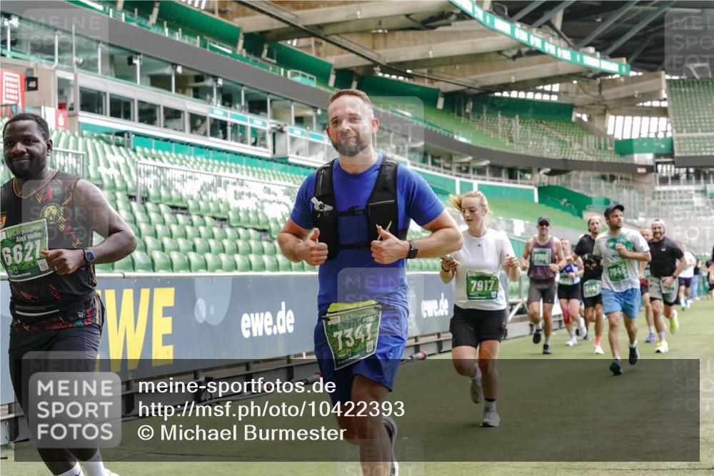 13.09.2026 - 21. swb-Marathon Bremen Michael Burmester http://msf.ph/oto/10422393 13.09.2026 12:59:59 Laufen im Stadion 135, 191, 226, 232, 260, 342, 651, 745, 972, 1080, 1166, 1209, 1368, 1493, 1494, 1516, 1650, 1861, 1935, 1963, 2088, 2210, 2289, 2293, 2306, 2322, 2367, 2427, 2481, 2517, 2570, 2577, 2686, 2700, 2708, 2806, 2807, 2827, 2885, 2899, 2906, 2914, 2953, 2961, 2967, 2979, 3015, 3021, 3076, 3098, 3105, 3120, 3124, 3145, 3168, 3173, 3190, 3233, 3273, 3354, 3385, 3435, 3480, 3516, 3531, 3642, 3652, 3729, 3774, 3855, 3856, 3861, 3930, 3934 meine-sportfotos.de