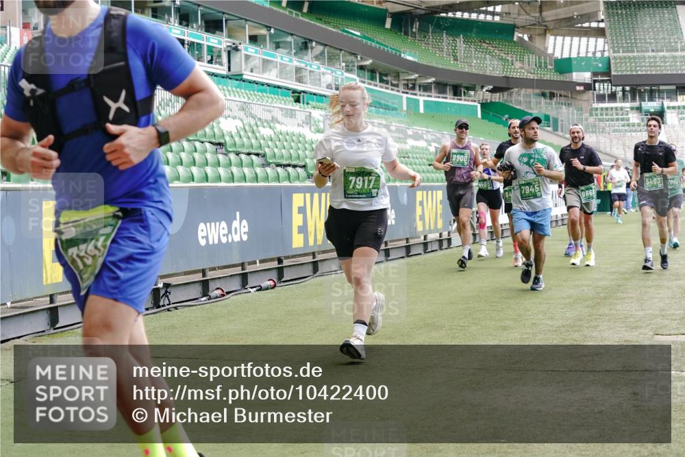 13.09.2026 - 21. swb-Marathon Bremen Michael Burmester http://msf.ph/oto/10422400 13.09.2026 12:59:59 Laufen im Stadion 135, 191, 226, 232, 260, 342, 651, 745, 972, 1080, 1166, 1209, 1368, 1493, 1494, 1516, 1650, 1861, 1935, 1963, 2088, 2210, 2289, 2293, 2306, 2322, 2367, 2427, 2481, 2517, 2570, 2577, 2686, 2700, 2708, 2806, 2807, 2827, 2885, 2899, 2906, 2914, 2953, 2961, 2967, 2979, 3015, 3021, 3076, 3098, 3105, 3120, 3124, 3145, 3168, 3173, 3190, 3233, 3273, 3354, 3385, 3435, 3480, 3516, 3531, 3642, 3652, 3729, 3774, 3855, 3856, 3861, 3930, 3934 meine-sportfotos.de