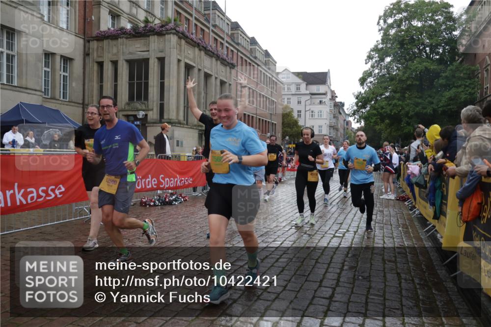 13.09.2026 - Kiel Lauf Yannick Fuchs http://msf.ph/oto/10422421 13.09.2026 10:56:05 Ziel 350, 429, 574, 712, 774, 775, 1208, 2564, 2798, 3541, 5009, 5553, 6572, 7292, 7483, 7707, 7851, 7995, 8054, 8073, 8158, 8813, 8910, 9069, 10774, 10795, 12316, 12579, 12603, 34, 280, 566, 1264, 1673, 1885, 1929, 2190, 2208, 2264, 2589, 2798, 3105, 3297, 3539, 4519, 4556, 4594, 4747, 5034, 5279, 5544, 5752, 5772, 5822, 6753, 6922, 7568, 7988, 8330, 8346, 8631, 8632, 8722, 8733, 9014, 9651, 9653, 11036, 11196, 11621, 11952, 12327, 12499, 12500, 248, 778, 34 meine-sportfotos.de
