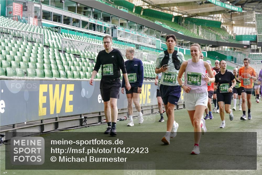 13.09.2026 - 21. swb-Marathon Bremen Michael Burmester http://msf.ph/oto/10422423 13.09.2026 13:22:48 Laufen im Stadion 128, 160, 211, 258, 343, 351, 423, 434, 441, 533, 571, 601, 609, 708, 851, 892, 1060, 1094, 1157, 1178, 1259, 1331, 1344, 1417, 1518, 1657, 1669, 1691, 1729, 1746, 1788, 1883, 2213, 2290, 2433, 2475, 2504, 2526, 2619, 2632, 2652, 2660, 2685, 2711, 2828, 2954, 2964, 2968, 2995, 3022, 3034, 3225, 3252, 3292, 3347, 3351, 3423, 3447, 3505, 3530, 3559, 3682, 3727, 3770, 3784, 3819, 4020, 4054, 4231, 4406, 4407, 4431, 4466, 4467, 4584, 1506 meine-sportfotos.de