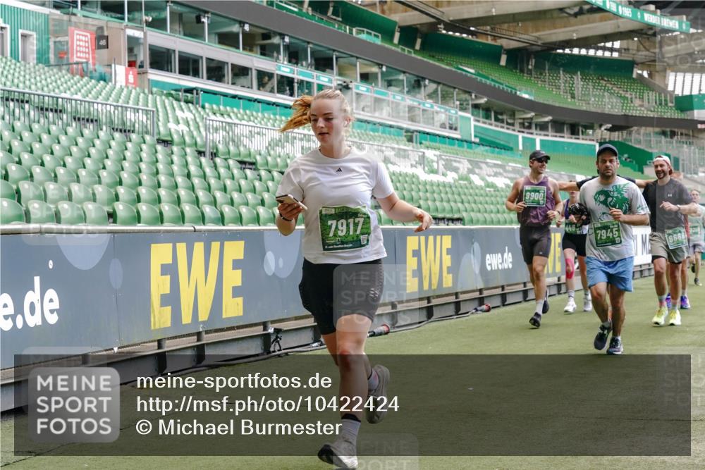 13.09.2026 - 21. swb-Marathon Bremen Michael Burmester http://msf.ph/oto/10422424 13.09.2026 13:00:00 Laufen im Stadion 135, 191, 226, 232, 260, 342, 651, 745, 972, 1080, 1166, 1209, 1368, 1493, 1494, 1516, 1650, 1861, 1935, 1963, 2088, 2210, 2289, 2293, 2306, 2322, 2367, 2427, 2481, 2517, 2570, 2577, 2686, 2700, 2708, 2806, 2827, 2885, 2899, 2906, 2914, 2953, 2961, 2967, 2979, 3015, 3021, 3076, 3098, 3105, 3120, 3124, 3145, 3168, 3173, 3190, 3233, 3273, 3354, 3385, 3435, 3480, 3516, 3531, 3642, 3652, 3729, 3774, 3855, 3856, 3861, 3930, 3934 meine-sportfotos.de
