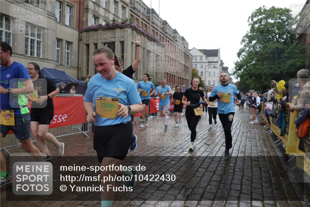 13.09.2026 - Kiel Lauf Yannick Fuchs http://msf.ph/oto/10422430 13.09.2026 10:56:06 Ziel 350, 429, 574, 712, 774, 775, 778, 1208, 2564, 3541, 5009, 5553, 6572, 7292, 7483, 7707, 7851, 7995, 8054, 8073, 8158, 8813, 8910, 9069, 10750, 10774, 10795, 12171, 12316, 12579, 12603, 280, 566, 1264, 1673, 1885, 1929, 2190, 2208, 2264, 2589, 2798, 3105, 3297, 3539, 4519, 4556, 4594, 4747, 5034, 5279, 5752, 5772, 5822, 6753, 6922, 7568, 7707, 7851, 7988, 8330, 8346, 8631, 8632, 8722, 8733, 9014, 9651, 9653, 11036, 11196, 11621, 11952, 12327, 12499, 12500, 12579, 248, 34 meine-sportfotos.de