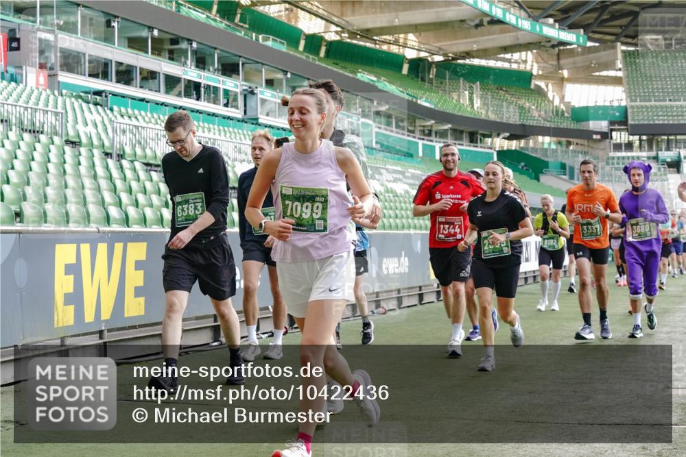 13.09.2026 - 21. swb-Marathon Bremen Michael Burmester http://msf.ph/oto/10422436 13.09.2026 13:22:48 Laufen im Stadion 128, 160, 211, 258, 343, 351, 423, 434, 441, 533, 571, 601, 609, 708, 851, 892, 1060, 1094, 1157, 1178, 1259, 1331, 1344, 1417, 1518, 1657, 1669, 1691, 1729, 1746, 1788, 1883, 2213, 2290, 2433, 2475, 2504, 2526, 2619, 2632, 2652, 2660, 2685, 2711, 2828, 2954, 2964, 2968, 2995, 3022, 3034, 3225, 3252, 3292, 3347, 3351, 3423, 3447, 3505, 3530, 3559, 3682, 3727, 3770, 3784, 3819, 4020, 4054, 4231, 4406, 4407, 4431, 4466, 4467, 4584, 1506 meine-sportfotos.de