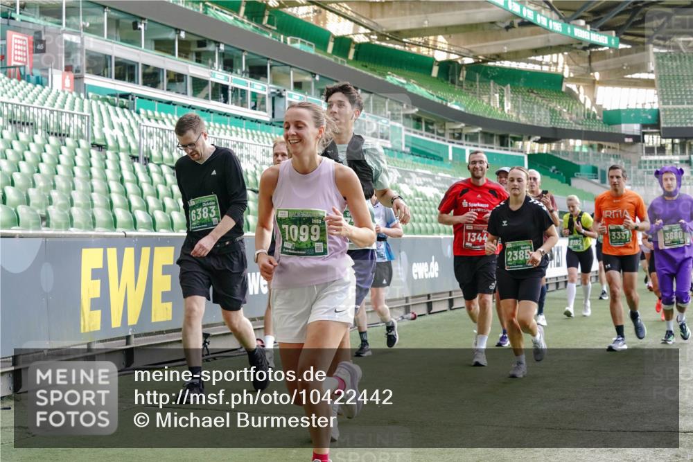 13.09.2026 - 21. swb-Marathon Bremen Michael Burmester http://msf.ph/oto/10422442 13.09.2026 13:22:48 Laufen im Stadion 128, 160, 211, 258, 343, 351, 423, 434, 441, 533, 571, 601, 609, 708, 851, 892, 1060, 1094, 1157, 1178, 1259, 1331, 1344, 1417, 1518, 1657, 1669, 1691, 1729, 1746, 1788, 1883, 2213, 2290, 2433, 2475, 2504, 2526, 2619, 2632, 2652, 2660, 2685, 2711, 2828, 2954, 2964, 2968, 2995, 3022, 3034, 3225, 3252, 3292, 3347, 3351, 3423, 3447, 3505, 3530, 3559, 3682, 3727, 3770, 3784, 3819, 4020, 4054, 4231, 4406, 4407, 4431, 4466, 4467, 4584, 1506 meine-sportfotos.de