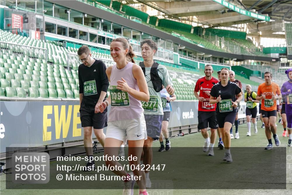 13.09.2026 - 21. swb-Marathon Bremen Michael Burmester http://msf.ph/oto/10422447 13.09.2026 13:22:48 Laufen im Stadion 128, 160, 211, 258, 343, 351, 423, 434, 441, 533, 571, 601, 609, 708, 851, 892, 1060, 1094, 1157, 1178, 1259, 1331, 1344, 1417, 1518, 1657, 1669, 1691, 1729, 1746, 1788, 1883, 2213, 2290, 2433, 2475, 2504, 2526, 2619, 2632, 2652, 2660, 2685, 2711, 2828, 2954, 2964, 2968, 2995, 3022, 3034, 3225, 3252, 3292, 3347, 3351, 3423, 3447, 3505, 3530, 3559, 3682, 3727, 3770, 3784, 3819, 4020, 4054, 4231, 4406, 4407, 4431, 4466, 4467, 4584, 1506 meine-sportfotos.de