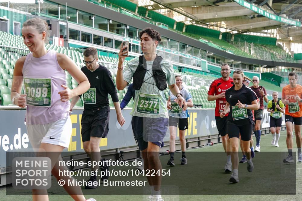 13.09.2026 - 21. swb-Marathon Bremen Michael Burmester http://msf.ph/oto/10422454 13.09.2026 13:22:49 Laufen im Stadion 128, 160, 211, 258, 343, 351, 423, 434, 441, 533, 571, 601, 609, 708, 851, 892, 1060, 1094, 1157, 1178, 1259, 1331, 1344, 1417, 1518, 1657, 1669, 1691, 1729, 1746, 1788, 1883, 2213, 2290, 2433, 2475, 2504, 2526, 2619, 2632, 2652, 2660, 2685, 2711, 2828, 2954, 2964, 2968, 2995, 3022, 3034, 3225, 3252, 3282, 3292, 3347, 3351, 3395, 3423, 3447, 3505, 3530, 3559, 3682, 3727, 3770, 3784, 3819, 4020, 4054, 4231, 4406, 4407, 4431, 4466, 4467, 4584, 1506 meine-sportfotos.de