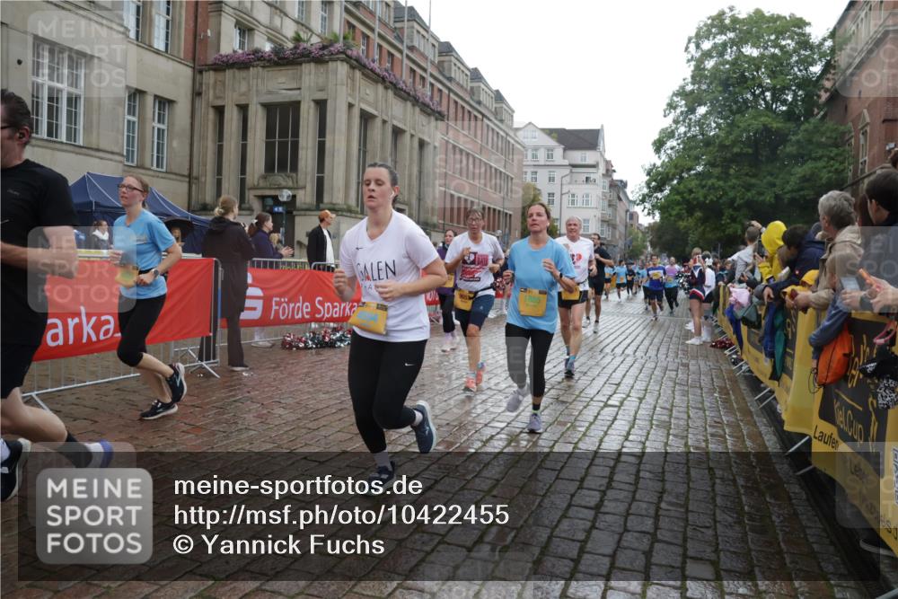 13.09.2026 - Kiel Lauf Yannick Fuchs http://msf.ph/oto/10422455 13.09.2026 10:56:08 Ziel 350, 429, 574, 712, 774, 775, 778, 1208, 2564, 2829, 3541, 5009, 6572, 6605, 7292, 7483, 7995, 8054, 8073, 8158, 8910, 9069, 10421, 10433, 10750, 10774, 10795, 12043, 12171, 12316, 12603, 280, 566, 1264, 1673, 1885, 1929, 2190, 2208, 2264, 2589, 2798, 3105, 3297, 3539, 4556, 4594, 4747, 5034, 5279, 5553, 5752, 5772, 6753, 6922, 7707, 7851, 7988, 8330, 8346, 8631, 8632, 8722, 8733, 8813, 9069, 9651, 9653, 11036, 11196, 11621, 11952, 12327, 12499, 12579, 248, 34 meine-sportfotos.de