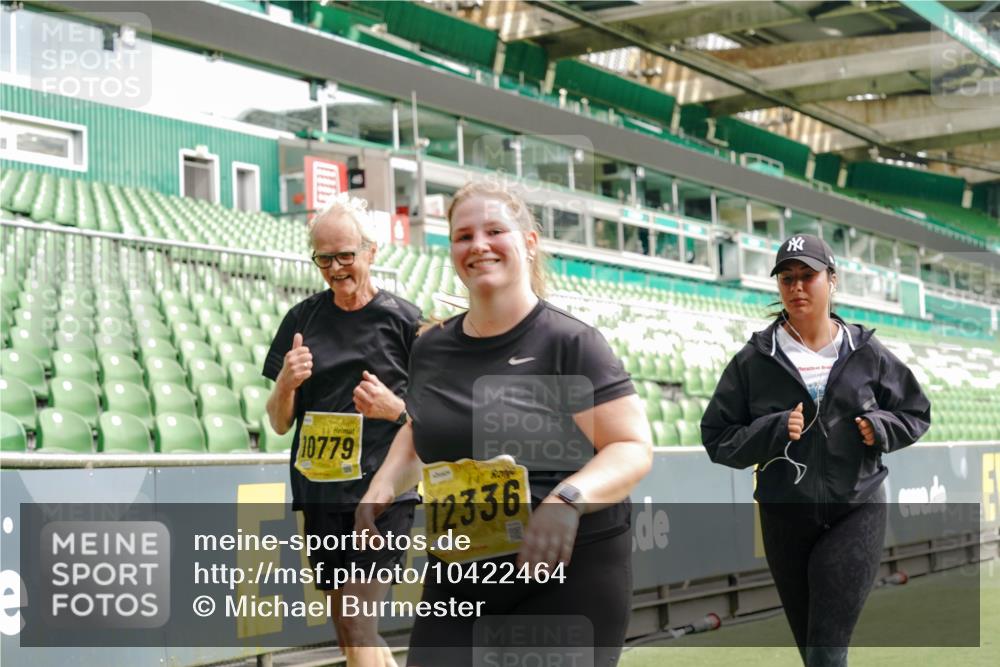13.09.2026 - 21. swb-Marathon Bremen Michael Burmester http://msf.ph/oto/10422464 13.09.2026 10:45:47 Laufen im Stadion 10137, 10176, 10191, 10192, 10194, 10202, 10242, 10344, 10430, 10472, 10524, 10568, 10600, 10651, 10679, 10713, 10979, 11050, 11081, 11181, 11200, 11244, 11296, 11309, 11367, 11385, 11457, 11495, 11529, 11530, 11546, 11574, 11629, 11675, 11709, 11760, 11808, 11821, 11932, 11943, 12057, 12089, 12151, 12153, 12177, 12178, 12211, 12224, 12226, 12285, 12311, 12316, 12317, 12321, 12334, 12374, 12422, 12462, 12539, 10002, 10148, 10303, 10330, 10361, 10362 meine-sportfotos.de