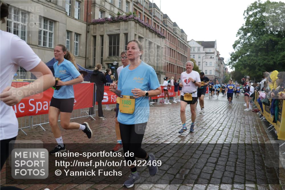 13.09.2026 - Kiel Lauf Yannick Fuchs http://msf.ph/oto/10422469 13.09.2026 10:56:09 Ziel 350, 429, 574, 712, 774, 775, 778, 1208, 2564, 2829, 3267, 3541, 5009, 6572, 6605, 7292, 7483, 7995, 8054, 8073, 8158, 8910, 9210, 10421, 10433, 10570, 10750, 10774, 10795, 12043, 12171, 12316, 12603, 280, 566, 1264, 1673, 1885, 1929, 2190, 2208, 2264, 2589, 2798, 3297, 3539, 4556, 4594, 4747, 5034, 5279, 5553, 5752, 5772, 6572, 6753, 6922, 7707, 7851, 7988, 8330, 8346, 8631, 8632, 8722, 8733, 8813, 9069, 9651, 9653, 11036, 11196, 11621, 11952, 12327, 12499, 12579, 248, 34 meine-sportfotos.de