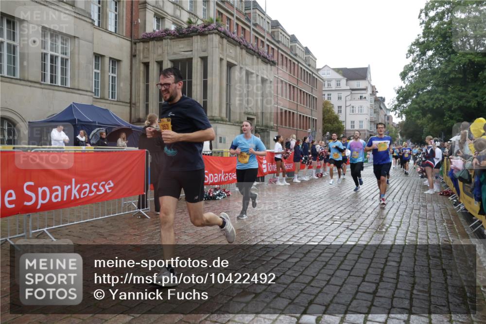 13.09.2026 - Kiel Lauf Yannick Fuchs http://msf.ph/oto/10422492 13.09.2026 10:56:11 Ziel 429, 574, 712, 774, 775, 778, 1208, 2564, 2829, 3267, 3541, 5009, 5682, 5683, 6605, 7292, 7483, 7995, 8054, 8073, 8158, 9210, 10421, 10433, 10570, 10750, 10774, 10795, 12043, 12171, 12603, 280, 350, 566, 712, 1264, 1673, 1929, 2190, 2208, 2264, 2564, 2589, 2798, 3297, 3539, 4556, 4747, 5034, 5279, 5553, 5752, 5772, 6572, 7707, 7851, 7988, 8346, 8631, 8632, 8722, 8733, 8813, 8910, 9069, 11036, 11196, 11621, 11952, 12316, 12327, 12499, 12579, 248, 1504, 34 meine-sportfotos.de