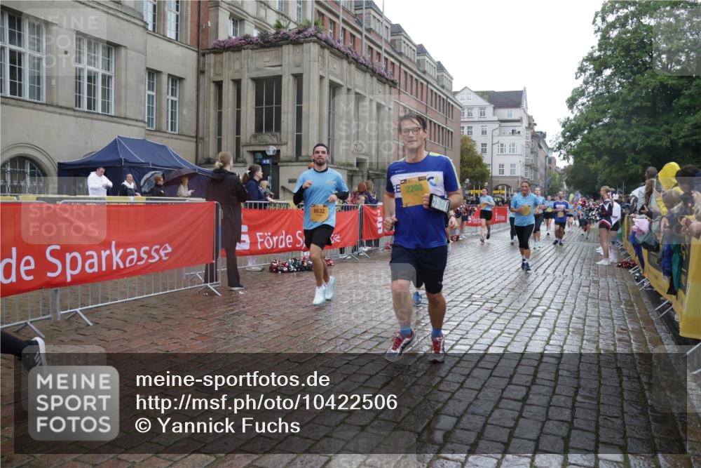 13.09.2026 - Kiel Lauf Yannick Fuchs http://msf.ph/oto/10422506 13.09.2026 10:56:13 Ziel 429, 574, 774, 775, 778, 1208, 1618, 2829, 3267, 3541, 5009, 5067, 5682, 5683, 6605, 7292, 7483, 8054, 8073, 8158, 9210, 10421, 10433, 10570, 10750, 10774, 10795, 12043, 12171, 12603, 280, 350, 429, 566, 712, 774, 775, 1264, 1673, 1929, 2190, 2208, 2264, 2564, 2589, 2798, 3297, 4556, 4747, 5034, 5279, 5553, 5752, 5772, 6572, 7707, 7851, 7988, 7995, 8346, 8631, 8632, 8722, 8733, 8813, 8910, 9069, 11036, 11196, 12316, 12327, 12499, 12579, 248, 1504 meine-sportfotos.de