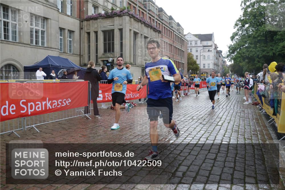 13.09.2026 - Kiel Lauf Yannick Fuchs http://msf.ph/oto/10422509 13.09.2026 10:56:13 Ziel 429, 574, 774, 775, 778, 1208, 1618, 2829, 3267, 3541, 5009, 5067, 5682, 5683, 6605, 7292, 7483, 8054, 8073, 8158, 9210, 10421, 10433, 10570, 10750, 10774, 10795, 12043, 12171, 12603, 280, 350, 429, 566, 712, 774, 775, 1264, 1673, 1929, 2190, 2208, 2264, 2564, 2589, 2798, 3297, 4556, 4747, 5034, 5279, 5553, 5752, 5772, 6572, 7707, 7851, 7988, 7995, 8346, 8631, 8632, 8722, 8733, 8813, 8910, 9069, 11036, 11196, 12316, 12327, 12499, 12579, 248, 1504 meine-sportfotos.de