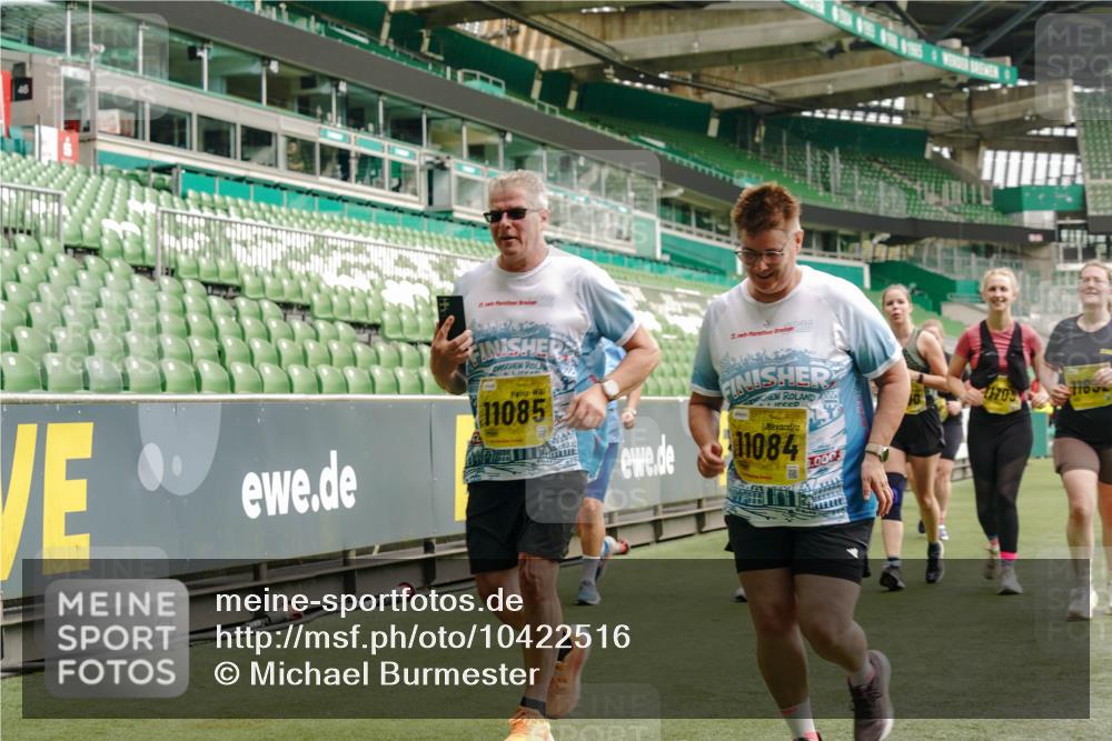 13.09.2026 - 21. swb-Marathon Bremen Michael Burmester http://msf.ph/oto/10422516 13.09.2026 10:45:50 Laufen im Stadion 10137, 10161, 10191, 10192, 10194, 10202, 10242, 10344, 10430, 10472, 10524, 10535, 10568, 10600, 10651, 10679, 10713, 10895, 10979, 11050, 11081, 11181, 11200, 11244, 11296, 11309, 11367, 11457, 11495, 11529, 11530, 11546, 11574, 11629, 11675, 11709, 11760, 11808, 11821, 11932, 11943, 12057, 12089, 12151, 12153, 12177, 12178, 12211, 12224, 12226, 12285, 12311, 12316, 12317, 12321, 12334, 12374, 12422, 12462, 12539, 10002, 10148, 10303, 10330, 10361, 10362 meine-sportfotos.de