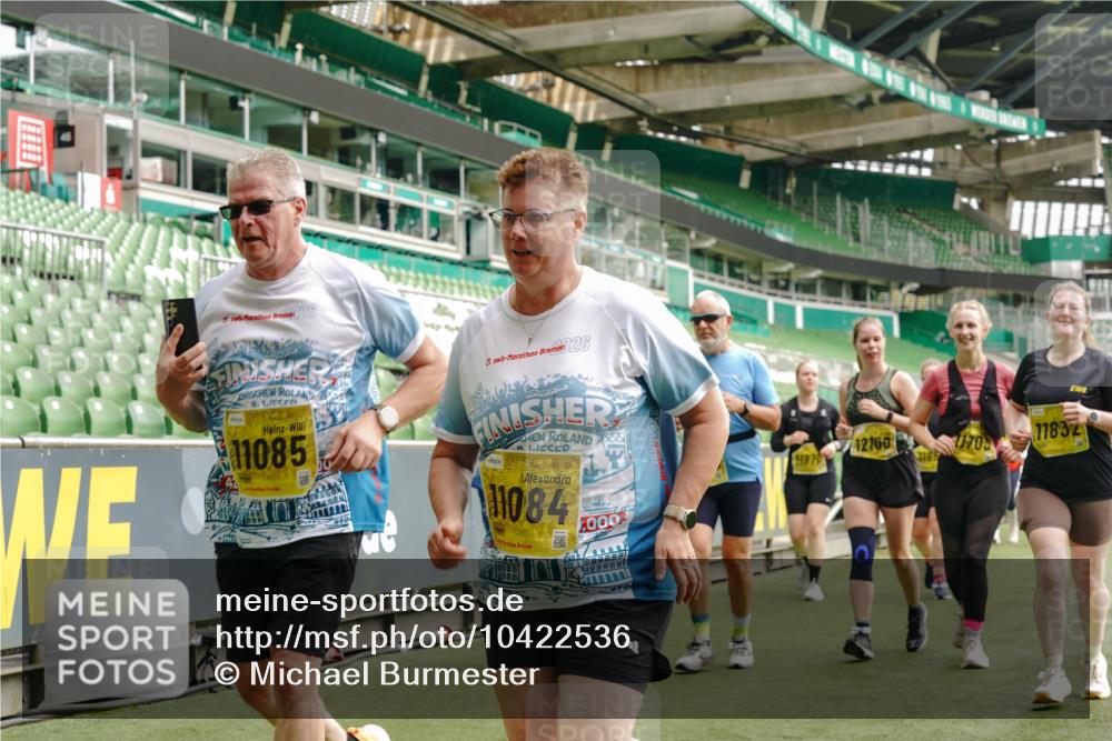 13.09.2026 - 21. swb-Marathon Bremen Michael Burmester http://msf.ph/oto/10422536 13.09.2026 10:45:51 Laufen im Stadion 10137, 10161, 10191, 10192, 10194, 10202, 10242, 10344, 10430, 10472, 10524, 10535, 10568, 10600, 10651, 10679, 10713, 10895, 10979, 11050, 11081, 11181, 11200, 11244, 11296, 11309, 11367, 11457, 11495, 11529, 11530, 11546, 11574, 11629, 11675, 11709, 11760, 11808, 11821, 11932, 12057, 12089, 12151, 12153, 12177, 12178, 12211, 12224, 12226, 12285, 12311, 12316, 12317, 12321, 12334, 12374, 12422, 12462, 12539, 10002, 10148, 10303, 10330, 10361, 10362 meine-sportfotos.de