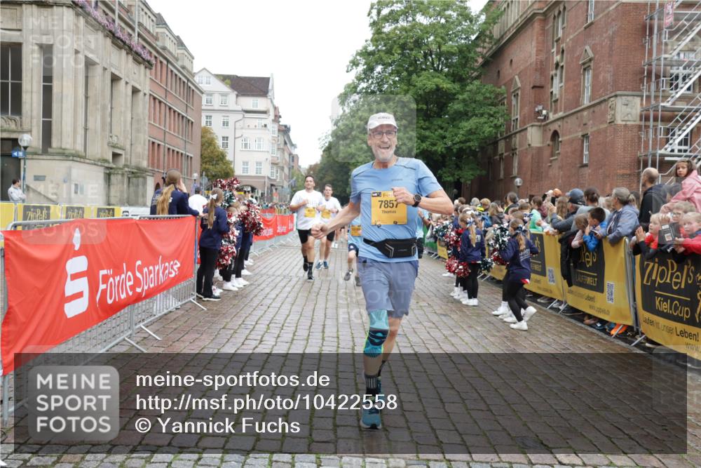 13.09.2026 - Kiel Lauf Yannick Fuchs http://msf.ph/oto/10422558 13.09.2026 09:43:29 Ziel 40, 401, 1049, 1857, 4171, 4256, 6377, 7773, 7857, 7905, 8066, 8770, 8834, 10189, 10300, 11246, 12101, 12575, 255, 623, 1040, 1213, 1508, 3041, 3850, 5530, 5929, 7099, 7532, 7874, 8191, 8808, 9354, 9933, 10047, 10118, 11753, 12259, 654, 1833, 4522, 5964, 9323, 9934, 10460, 12164, 1213, 3827, 3849, 7874, 8191, 8870, 9311, 9629, 11721, 12678 meine-sportfotos.de