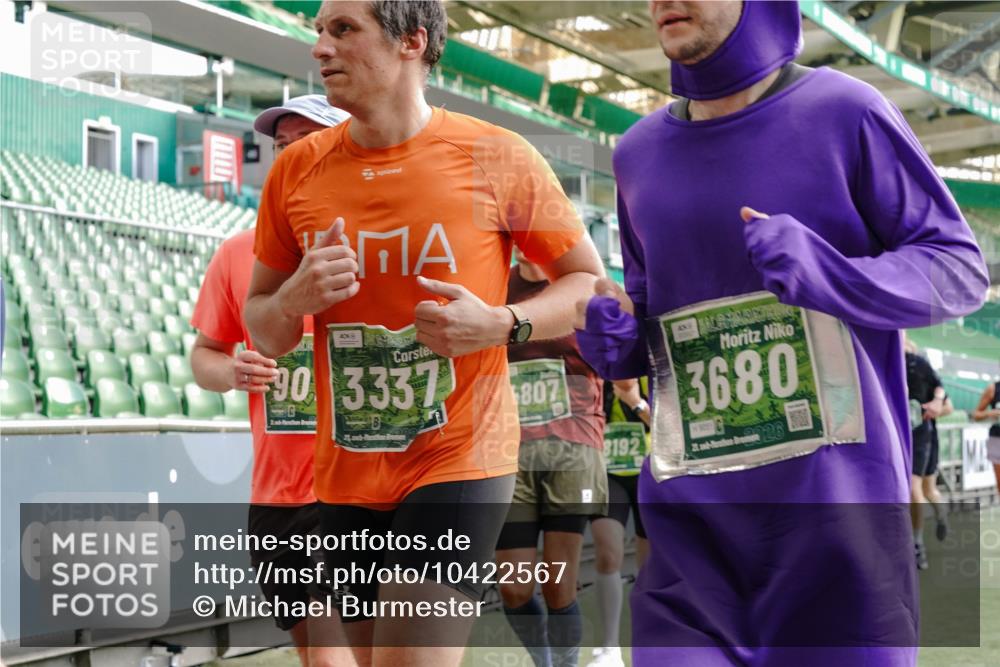 13.09.2026 - 21. swb-Marathon Bremen Michael Burmester http://msf.ph/oto/10422567 13.09.2026 13:22:53 Laufen im Stadion 128, 160, 211, 258, 343, 351, 434, 441, 533, 571, 601, 609, 708, 851, 892, 1060, 1094, 1157, 1178, 1259, 1331, 1344, 1417, 1518, 1657, 1669, 1691, 1729, 1746, 1788, 1883, 2213, 2290, 2433, 2475, 2495, 2504, 2526, 2619, 2632, 2652, 2660, 2685, 2711, 2936, 2964, 2968, 2995, 3022, 3034, 3225, 3252, 3282, 3292, 3347, 3351, 3395, 3423, 3447, 3505, 3530, 3559, 3682, 3727, 3770, 3784, 3819, 4020, 4054, 4231, 4406, 4407, 4431, 4466, 4467, 4584, 1506 meine-sportfotos.de