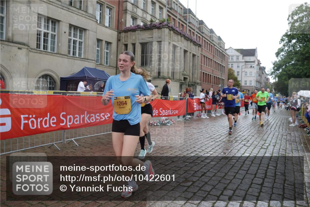 13.09.2026 - Kiel Lauf Yannick Fuchs http://msf.ph/oto/10422601 13.09.2026 10:56:21 Ziel 248, 476, 778, 929, 1618, 2075, 2454, 2674, 2829, 2880, 3267, 4440, 4806, 5067, 5682, 5683, 6530, 6605, 6884, 8989, 9210, 10264, 10421, 10433, 10509, 10570, 10750, 12043, 12171, 12669, 280, 350, 429, 574, 712, 774, 775, 778, 1208, 1264, 2264, 2564, 2589, 2798, 3541, 4556, 5009, 5034, 5279, 5553, 5752, 5772, 6572, 7292, 7483, 7707, 7851, 7988, 7995, 8054, 8073, 8158, 8733, 8813, 8910, 9069, 10750, 10774, 10795, 11196, 12316, 12327, 12499, 12579, 452, 1139, 1504 meine-sportfotos.de