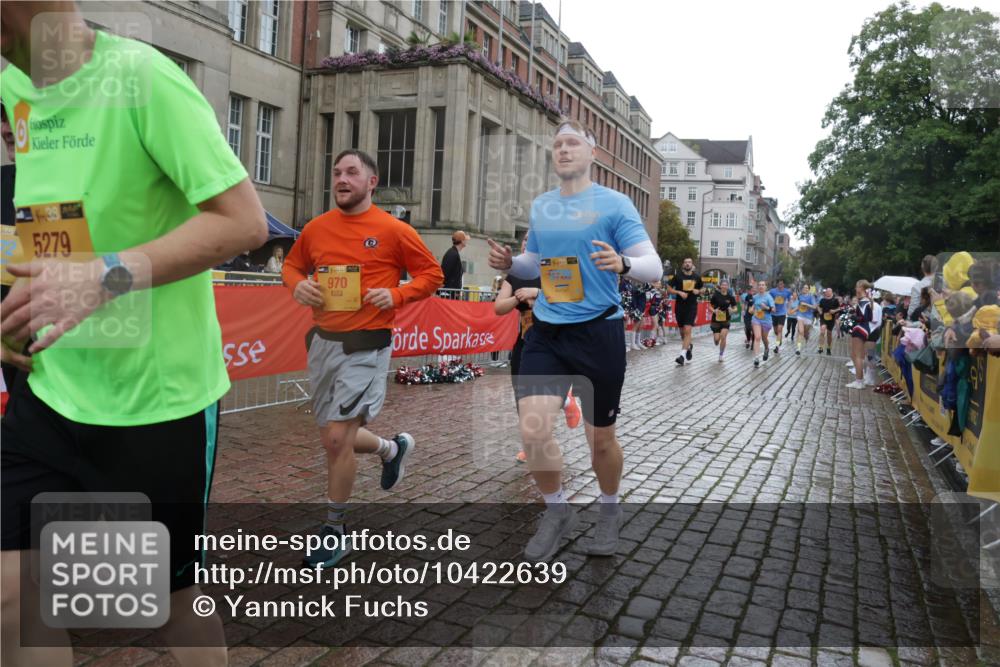 13.09.2026 - Kiel Lauf Yannick Fuchs http://msf.ph/oto/10422639 13.09.2026 10:56:25 Ziel 248, 476, 929, 1618, 2075, 2454, 2674, 2880, 3061, 4440, 4806, 5067, 5682, 5683, 6530, 6884, 8989, 8997, 10264, 10509, 10659, 12669, 12762, 350, 429, 574, 712, 774, 775, 778, 1208, 2264, 2564, 2798, 2829, 3267, 3541, 4556, 5009, 5279, 5553, 5752, 5772, 6572, 6605, 7292, 7483, 7707, 7851, 7995, 8054, 8073, 8158, 8733, 8813, 8910, 9069, 9210, 10421, 10433, 10570, 10750, 10774, 10795, 12316, 12579, 452, 1139, 1504 meine-sportfotos.de