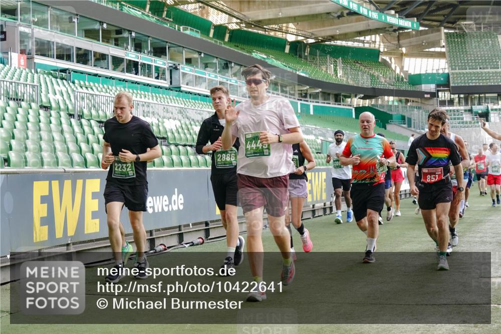 13.09.2026 - 21. swb-Marathon Bremen Michael Burmester http://msf.ph/oto/10422641 13.09.2026 13:22:56 Laufen im Stadion 128, 160, 211, 258, 343, 351, 434, 441, 533, 571, 601, 609, 708, 851, 892, 1060, 1094, 1157, 1178, 1259, 1331, 1344, 1417, 1518, 1657, 1669, 1691, 1729, 1746, 1788, 1883, 2213, 2290, 2433, 2445, 2475, 2495, 2504, 2526, 2619, 2632, 2652, 2660, 2685, 2711, 2768, 2936, 2964, 2968, 2995, 3022, 3034, 3225, 3252, 3282, 3292, 3347, 3351, 3395, 3423, 3447, 3505, 3530, 3559, 3682, 3727, 3770, 3784, 3819, 4020, 4054, 4231, 4406, 4407, 4431, 4466, 4467, 4584, 1506 meine-sportfotos.de