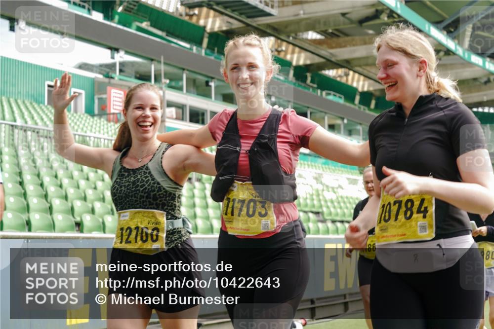 13.09.2026 - 21. swb-Marathon Bremen Michael Burmester http://msf.ph/oto/10422643 13.09.2026 10:45:54 Laufen im Stadion 10137, 10161, 10191, 10192, 10194, 10202, 10242, 10344, 10430, 10472, 10524, 10535, 10568, 10600, 10651, 10679, 10713, 10895, 10970, 10979, 11050, 11081, 11181, 11200, 11244, 11296, 11309, 11367, 11457, 11495, 11529, 11530, 11546, 11574, 11629, 11675, 11709, 11760, 11808, 11821, 11932, 12057, 12089, 12151, 12153, 12177, 12178, 12211, 12224, 12226, 12285, 12311, 12316, 12317, 12321, 12374, 12422, 12462, 12539, 10002, 10148, 10303, 10330, 10361, 10362 meine-sportfotos.de