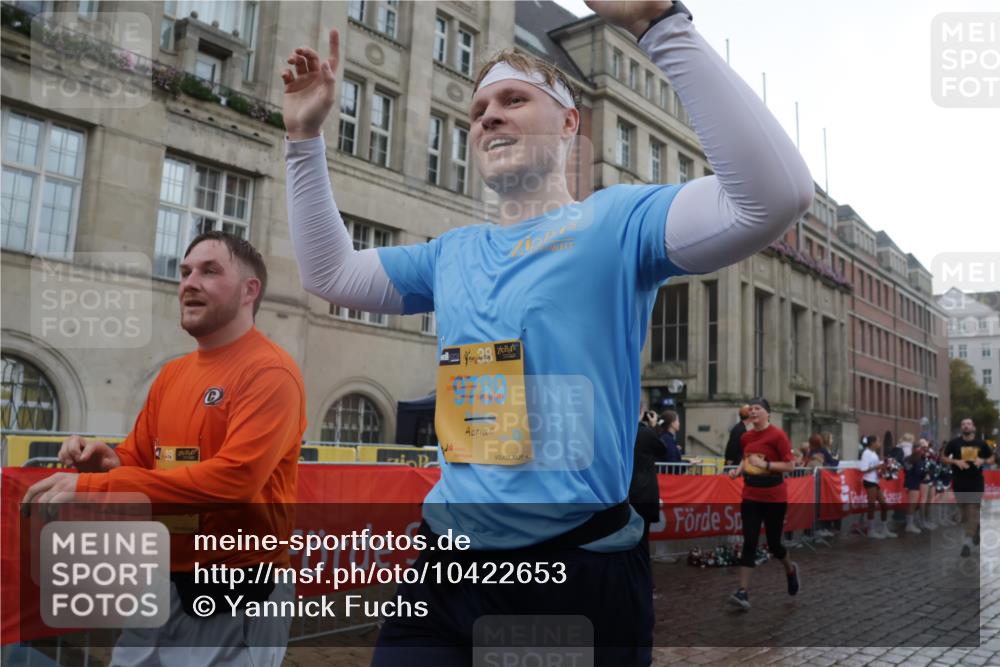 13.09.2026 - Kiel Lauf Yannick Fuchs http://msf.ph/oto/10422653 13.09.2026 10:56:26 Ziel 248, 476, 929, 1504, 1557, 1618, 1666, 2075, 2454, 2674, 2880, 3061, 4180, 4440, 4806, 5067, 5682, 5683, 6067, 6530, 6882, 6884, 8989, 8997, 9674, 10264, 10509, 10659, 12669, 12762, 350, 429, 574, 712, 774, 775, 778, 1208, 2564, 2798, 2829, 3267, 3541, 4556, 5009, 5279, 5553, 5682, 5683, 5772, 6572, 6605, 7292, 7483, 7707, 7851, 7995, 8054, 8073, 8158, 8733, 8813, 8910, 9069, 9210, 10421, 10433, 10570, 10750, 10774, 10795, 12316, 12579, 452, 1139 meine-sportfotos.de