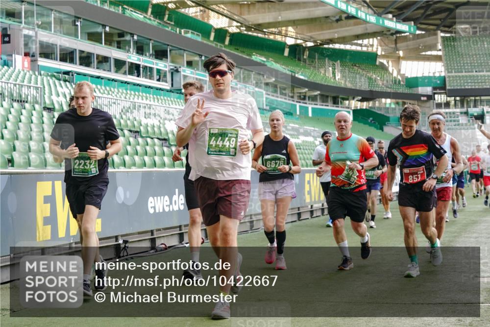 13.09.2026 - 21. swb-Marathon Bremen Michael Burmester http://msf.ph/oto/10422667 13.09.2026 13:22:56 Laufen im Stadion 128, 160, 211, 258, 343, 351, 434, 441, 533, 571, 601, 609, 708, 851, 892, 1060, 1094, 1157, 1178, 1259, 1331, 1344, 1417, 1518, 1657, 1669, 1691, 1729, 1746, 1788, 1883, 2213, 2290, 2433, 2445, 2475, 2495, 2504, 2526, 2619, 2632, 2652, 2660, 2685, 2711, 2768, 2936, 2964, 2968, 2995, 3022, 3034, 3225, 3252, 3282, 3292, 3347, 3351, 3395, 3423, 3447, 3505, 3530, 3559, 3682, 3727, 3770, 3784, 3819, 4020, 4054, 4231, 4406, 4407, 4431, 4466, 4467, 4584, 1506 meine-sportfotos.de