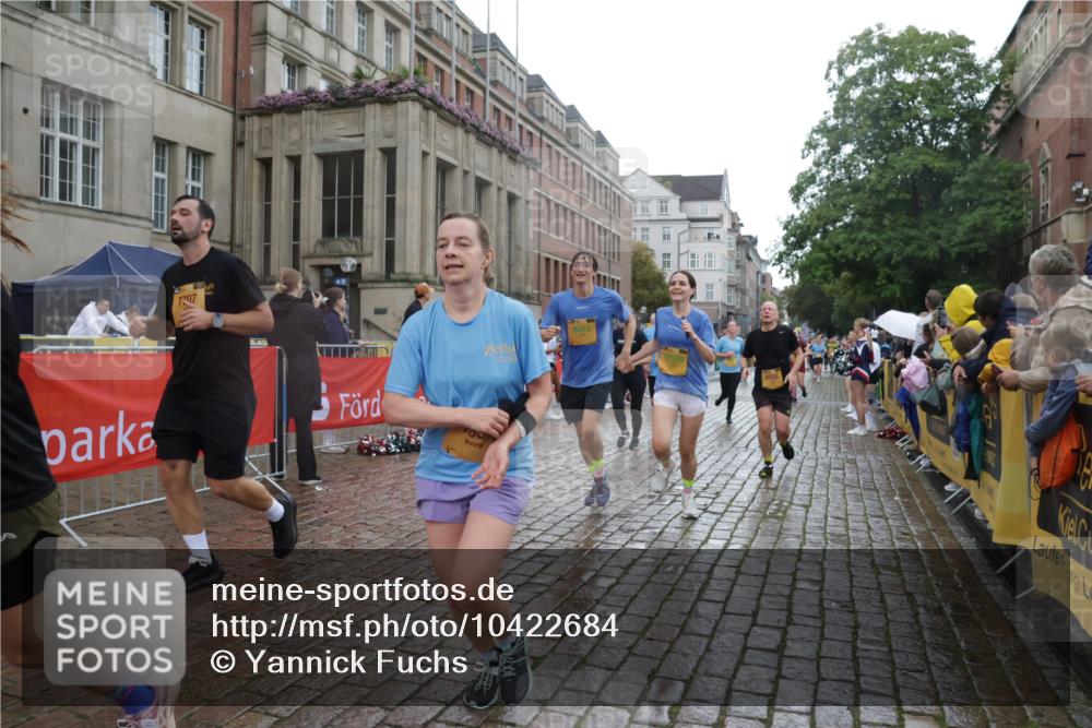 13.09.2026 - Kiel Lauf Yannick Fuchs http://msf.ph/oto/10422684 13.09.2026 10:56:30 Ziel 248, 476, 929, 1504, 1557, 1666, 2560, 2674, 2880, 3000, 3061, 3286, 3410, 4180, 4440, 5593, 6067, 6530, 6882, 6884, 7594, 7642, 8989, 8997, 9674, 10264, 10509, 10659, 12669, 12762, 350, 429, 574, 712, 774, 775, 778, 1208, 1618, 2075, 2454, 2564, 2798, 2829, 3267, 3541, 4806, 5009, 5067, 5553, 5682, 5683, 6572, 6605, 7292, 7483, 7707, 7851, 7995, 8054, 8073, 8158, 8813, 8910, 9069, 9210, 10421, 10433, 10570, 10750, 10774, 10795, 12316, 12579, 452, 1139 meine-sportfotos.de
