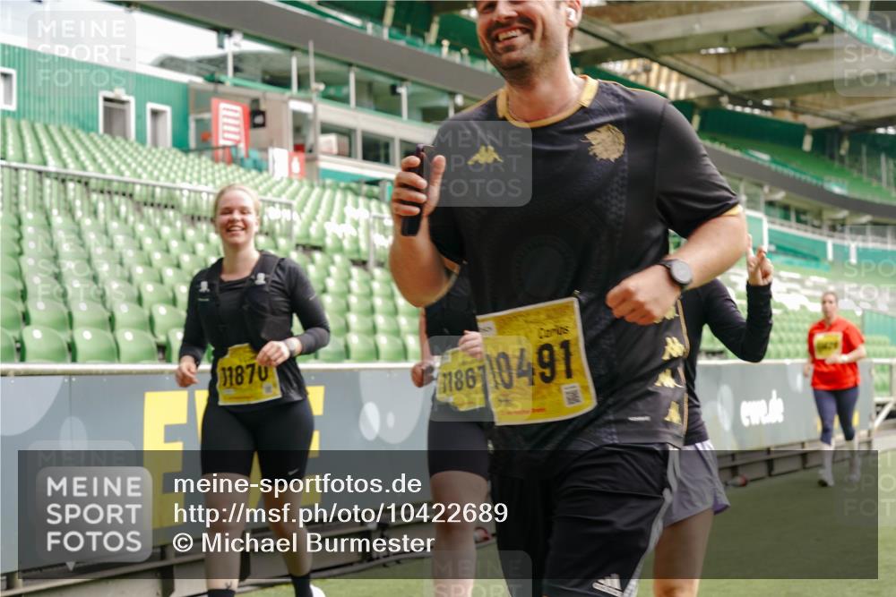 13.09.2026 - 21. swb-Marathon Bremen Michael Burmester http://msf.ph/oto/10422689 13.09.2026 10:45:56 Laufen im Stadion 10137, 10161, 10191, 10192, 10194, 10202, 10242, 10344, 10430, 10472, 10524, 10535, 10568, 10600, 10651, 10679, 10713, 10895, 10970, 10979, 11050, 11081, 11181, 11200, 11244, 11296, 11309, 11367, 11457, 11495, 11529, 11530, 11546, 11574, 11629, 11675, 11709, 11760, 11808, 11821, 11932, 12057, 12089, 12151, 12153, 12177, 12178, 12211, 12224, 12226, 12285, 12311, 12316, 12317, 12321, 12374, 12422, 12462, 12539, 10002, 10148, 10303, 10330, 10361, 10362 meine-sportfotos.de