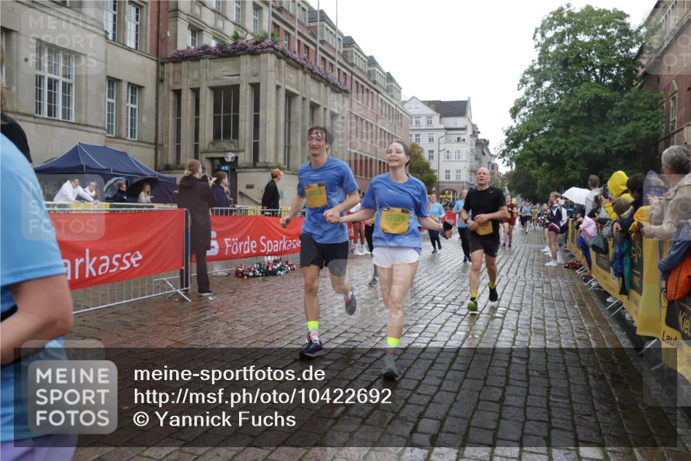 13.09.2026 - Kiel Lauf Yannick Fuchs http://msf.ph/oto/10422692 13.09.2026 10:56:30 Ziel 248, 476, 929, 1504, 1557, 1666, 2560, 2674, 2880, 3000, 3061, 3286, 3410, 4180, 4440, 5593, 6067, 6530, 6882, 6884, 7594, 7642, 8989, 8997, 9674, 10264, 10509, 10659, 12669, 12762, 350, 429, 574, 712, 774, 775, 778, 1208, 1618, 2075, 2454, 2564, 2798, 2829, 3267, 3541, 4806, 5009, 5067, 5553, 5682, 5683, 6572, 6605, 7292, 7483, 7707, 7851, 7995, 8054, 8073, 8158, 8813, 8910, 9069, 9210, 10421, 10433, 10570, 10750, 10774, 10795, 12316, 12579, 452, 1139 meine-sportfotos.de