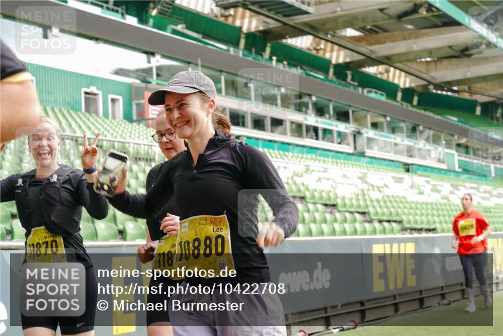 13.09.2026 - 21. swb-Marathon Bremen Michael Burmester http://msf.ph/oto/10422708 13.09.2026 10:45:56 Laufen im Stadion 10137, 10161, 10191, 10192, 10194, 10202, 10242, 10344, 10430, 10472, 10524, 10535, 10568, 10600, 10651, 10679, 10713, 10895, 10970, 10979, 11050, 11081, 11181, 11200, 11244, 11296, 11309, 11367, 11457, 11495, 11529, 11530, 11546, 11574, 11629, 11675, 11709, 11760, 11808, 11821, 11932, 12057, 12089, 12151, 12153, 12177, 12178, 12211, 12224, 12226, 12285, 12311, 12316, 12317, 12321, 12374, 12422, 12462, 12539, 10002, 10148, 10303, 10330, 10361, 10362 meine-sportfotos.de