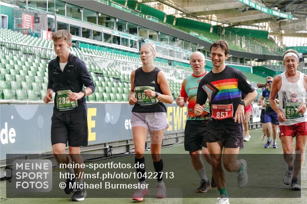 13.09.2026 - 21. swb-Marathon Bremen Michael Burmester http://msf.ph/oto/10422713 13.09.2026 13:22:58 Laufen im Stadion 128, 160, 211, 258, 343, 351, 434, 533, 571, 609, 708, 851, 892, 1060, 1157, 1178, 1259, 1331, 1344, 1417, 1657, 1669, 1691, 1729, 1746, 1788, 1883, 2213, 2286, 2290, 2433, 2445, 2475, 2495, 2504, 2526, 2619, 2632, 2652, 2660, 2685, 2711, 2768, 2936, 2964, 2968, 2995, 3022, 3034, 3225, 3252, 3282, 3292, 3347, 3351, 3364, 3395, 3423, 3447, 3505, 3530, 3559, 3682, 3727, 3770, 3784, 3819, 4020, 4054, 4231, 4406, 4407, 4431, 4466, 4467, 4584, 1506 meine-sportfotos.de
