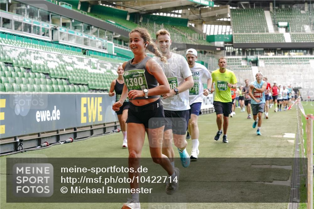 13.09.2026 - 21. swb-Marathon Bremen Michael Burmester http://msf.ph/oto/10422714 13.09.2026 13:00:10 Laufen im Stadion 135, 191, 226, 232, 242, 260, 342, 651, 687, 745, 972, 1080, 1166, 1209, 1368, 1493, 1494, 1516, 1650, 1861, 1935, 1963, 2088, 2210, 2289, 2293, 2306, 2322, 2367, 2409, 2427, 2481, 2485, 2490, 2517, 2560, 2570, 2577, 2658, 2686, 2700, 2708, 2781, 2806, 2827, 2885, 2899, 2906, 2914, 2953, 2961, 2967, 2979, 3015, 3021, 3076, 3098, 3105, 3124, 3145, 3168, 3173, 3190, 3233, 3273, 3354, 3385, 3480, 3516, 3524, 3531, 3642, 3652, 3729, 3774, 3855, 3856, 3861, 3930, 3934 meine-sportfotos.de