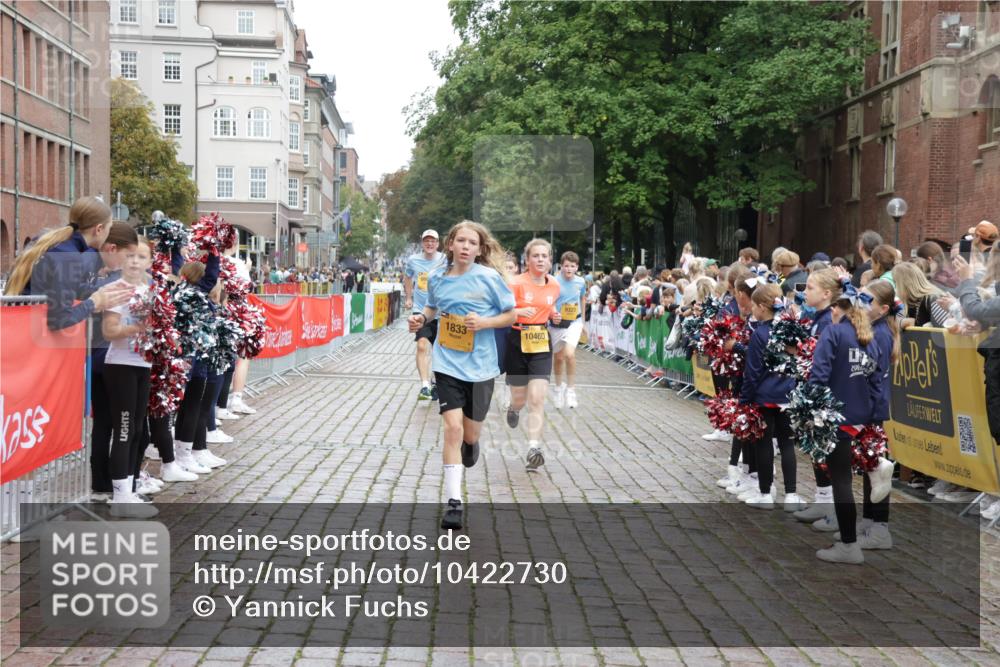 13.09.2026 - Kiel Lauf Yannick Fuchs http://msf.ph/oto/10422730 13.09.2026 09:43:38 Ziel 40, 401, 1049, 1833, 1857, 4171, 5964, 7773, 7905, 8770, 8834, 9323, 9934, 10189, 10300, 10460, 11246, 12101, 12164, 12575, 255, 401, 623, 1508, 3041, 4256, 5929, 6377, 7099, 7532, 7857, 8066, 8808, 9354, 9933, 10047, 10118, 10189, 12259, 654, 4522, 5026, 5171, 5857, 7510, 7948, 9814, 10641, 10931, 12376, 1040, 3850, 5530, 8191, 9354, 11753 meine-sportfotos.de