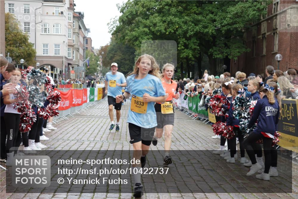 13.09.2026 - Kiel Lauf Yannick Fuchs http://msf.ph/oto/10422737 13.09.2026 09:43:39 Ziel 40, 1049, 1833, 1857, 4171, 5964, 7773, 7905, 8770, 8834, 9323, 9934, 10300, 10460, 11246, 12101, 12164, 12575, 255, 401, 623, 1508, 3041, 4256, 5929, 6377, 7099, 7532, 7857, 8066, 8808, 9354, 9933, 10047, 10118, 10189, 10300, 12259, 12575, 654, 4522, 5026, 5171, 5857, 7510, 7948, 9814, 10641, 10931, 12376, 1040, 3850, 5530, 8191, 9354, 11753, 12259 meine-sportfotos.de