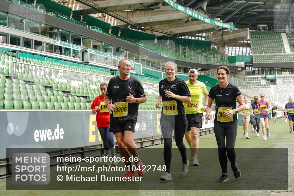 13.09.2026 - 21. swb-Marathon Bremen Michael Burmester http://msf.ph/oto/10422748 13.09.2026 10:45:58 Laufen im Stadion 10137, 10161, 10192, 10194, 10202, 10242, 10344, 10430, 10472, 10524, 10535, 10568, 10600, 10651, 10679, 10713, 10895, 10970, 10979, 11050, 11081, 11181, 11200, 11244, 11296, 11309, 11367, 11457, 11495, 11529, 11530, 11546, 11574, 11675, 11709, 11760, 11808, 11821, 11932, 12057, 12089, 12151, 12153, 12177, 12178, 12211, 12224, 12226, 12285, 12311, 12316, 12317, 12321, 12374, 12422, 12462, 12539, 10002, 10148, 10303, 10330, 10361, 10362 meine-sportfotos.de