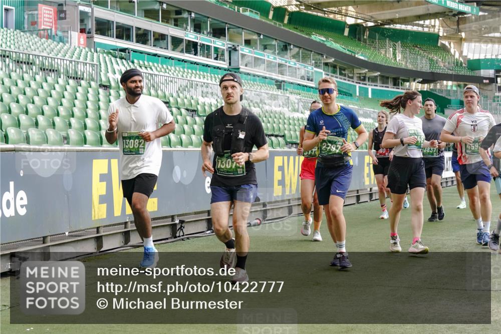 13.09.2026 - 21. swb-Marathon Bremen Michael Burmester http://msf.ph/oto/10422777 13.09.2026 13:23:00 Laufen im Stadion 128, 160, 211, 258, 343, 351, 434, 533, 571, 609, 708, 851, 892, 1060, 1157, 1178, 1259, 1331, 1344, 1417, 1598, 1657, 1669, 1691, 1729, 1746, 1788, 1883, 2213, 2286, 2290, 2433, 2445, 2475, 2495, 2504, 2526, 2619, 2632, 2652, 2660, 2685, 2711, 2768, 2936, 2964, 2968, 2995, 3022, 3034, 3225, 3252, 3282, 3292, 3347, 3351, 3364, 3395, 3423, 3447, 3505, 3530, 3559, 3682, 3727, 3770, 3784, 3819, 4020, 4054, 4231, 4406, 4407, 4431, 4466, 4467, 4584, 1506 meine-sportfotos.de