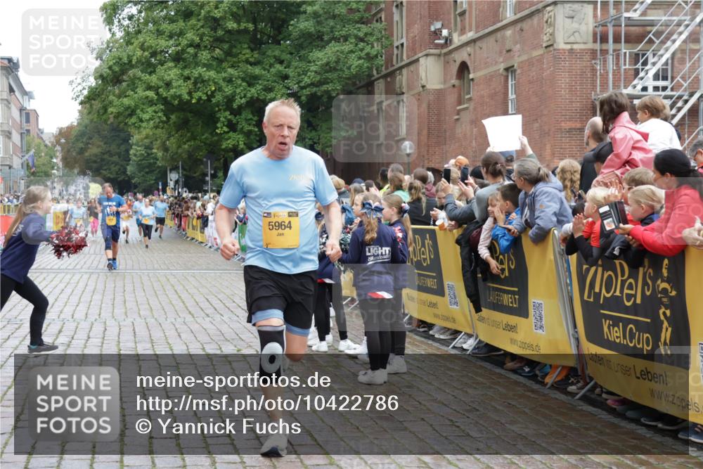 13.09.2026 - Kiel Lauf Yannick Fuchs http://msf.ph/oto/10422786 13.09.2026 09:43:44 Ziel 654, 1833, 4522, 5964, 9323, 9934, 10460, 12164, 40, 255, 401, 623, 1049, 1508, 1857, 4171, 4256, 5929, 6377, 7099, 7532, 7773, 7857, 7905, 8066, 8770, 8808, 8834, 9933, 10047, 10118, 10189, 10300, 11246, 12101, 12575, 4283, 5026, 5171, 5857, 6550, 7510, 7948, 8300, 9814, 10641, 10931, 11653, 11655, 12098, 12376, 3041, 9354, 9933, 10047, 10118, 11753, 12259 meine-sportfotos.de