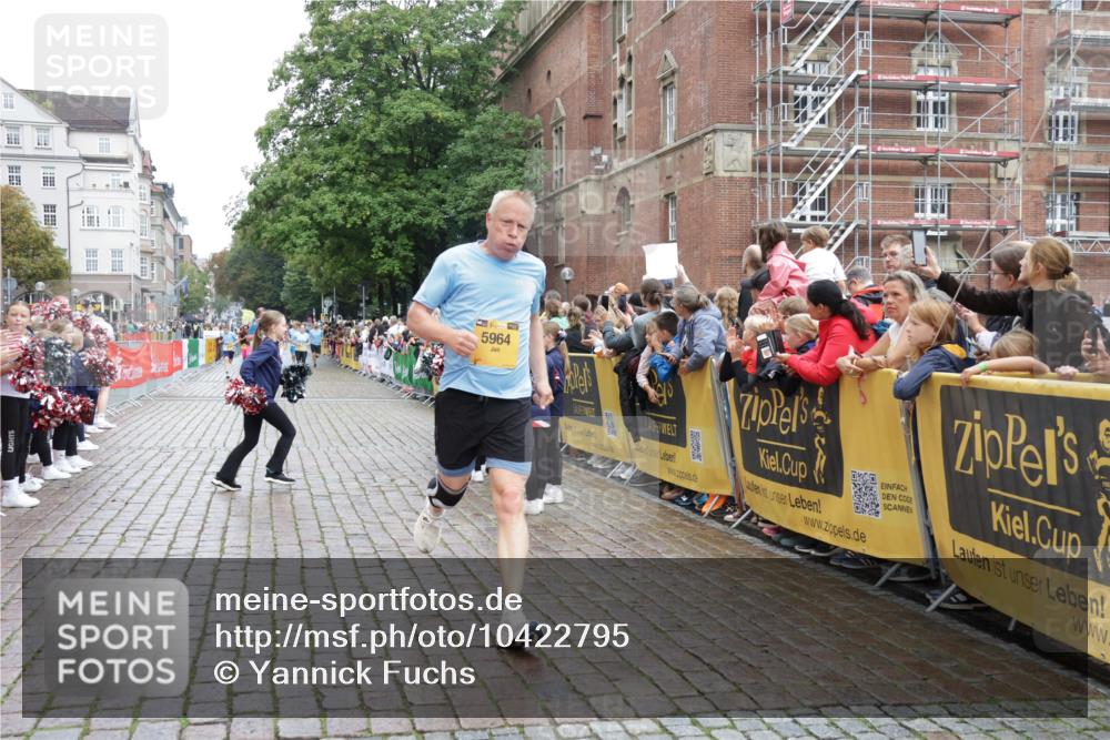 13.09.2026 - Kiel Lauf Yannick Fuchs http://msf.ph/oto/10422795 13.09.2026 09:43:44 Ziel 654, 1833, 4522, 5964, 9323, 9934, 10460, 12164, 40, 255, 401, 623, 1049, 1508, 1857, 4171, 4256, 5929, 6377, 7099, 7532, 7773, 7857, 7905, 8066, 8770, 8808, 8834, 9933, 10047, 10118, 10189, 10300, 11246, 12101, 12575, 4283, 5026, 5171, 5857, 6550, 7510, 7948, 8300, 9814, 10641, 10931, 11653, 11655, 12098, 12376, 3041, 9354, 9933, 10047, 10118, 11753, 12259 meine-sportfotos.de