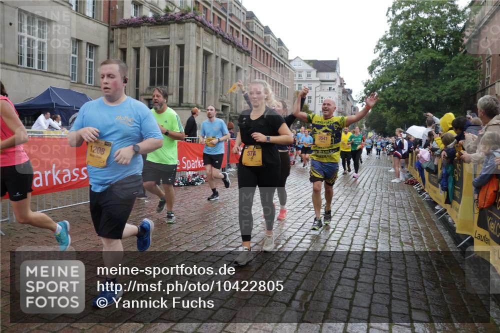 13.09.2026 - Kiel Lauf Yannick Fuchs http://msf.ph/oto/10422805 13.09.2026 10:56:41 Ziel 452, 1115, 1139, 1157, 1302, 1504, 1557, 1666, 1805, 2526, 2560, 2675, 3000, 3286, 3410, 3413, 3466, 4180, 4209, 4367, 4912, 5593, 6067, 6882, 7209, 7594, 7642, 7912, 8799, 9674, 10621, 11211, 12721, 248, 476, 574, 778, 929, 1208, 1504, 1557, 1618, 1666, 2075, 2454, 2674, 2829, 2880, 3061, 3267, 3541, 4180, 4440, 4806, 5067, 5682, 5683, 6067, 6530, 6605, 6882, 6884, 7292, 7483, 8054, 8989, 8997, 9210, 9674, 10264, 10421, 10433, 10509, 10570, 10659, 10750, 10774, 10795, 502 meine-sportfotos.de