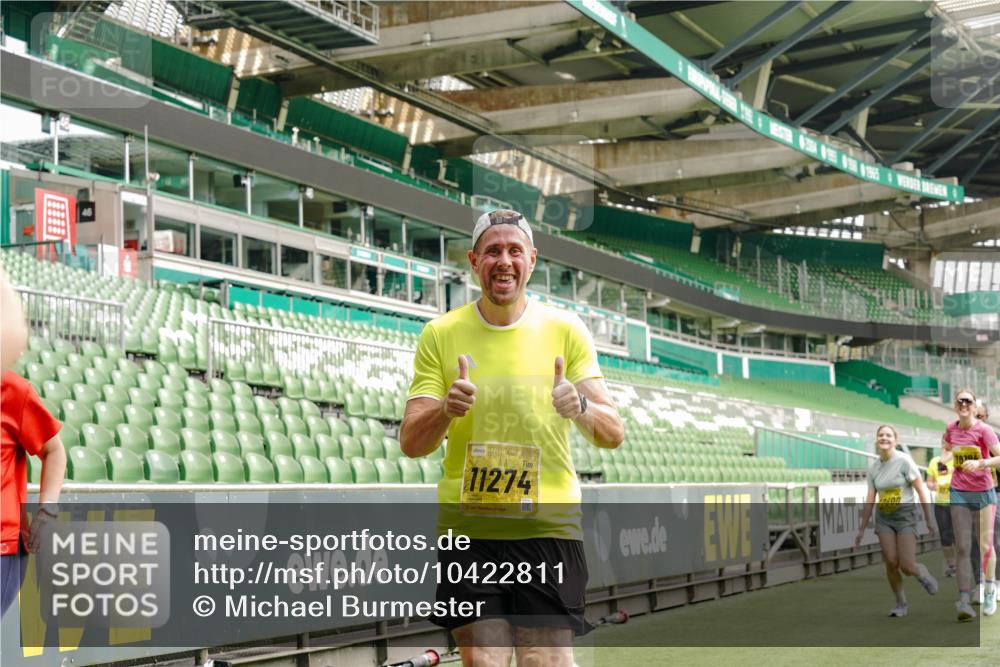13.09.2026 - 21. swb-Marathon Bremen Michael Burmester http://msf.ph/oto/10422811 13.09.2026 10:46:01 Laufen im Stadion 10137, 10161, 10194, 10202, 10242, 10344, 10430, 10472, 10524, 10535, 10568, 10600, 10651, 10679, 10713, 10895, 10970, 10979, 11050, 11081, 11181, 11200, 11244, 11296, 11309, 11367, 11457, 11495, 11529, 11530, 11546, 11574, 11675, 11709, 11760, 11808, 11821, 11932, 12057, 12089, 12151, 12153, 12177, 12178, 12211, 12224, 12226, 12285, 12316, 12317, 12321, 12374, 12422, 12462, 12539, 10002, 10004, 10005, 10148, 10303, 10330, 10361, 10362 meine-sportfotos.de