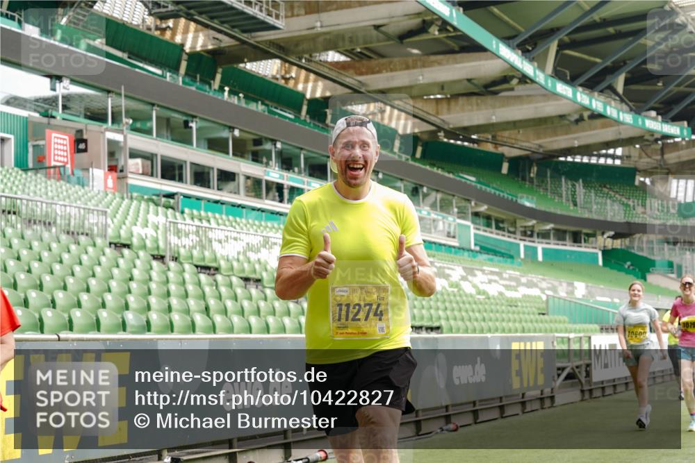 13.09.2026 - 21. swb-Marathon Bremen Michael Burmester http://msf.ph/oto/10422827 13.09.2026 10:46:01 Laufen im Stadion 10137, 10161, 10194, 10202, 10242, 10344, 10430, 10472, 10524, 10535, 10568, 10600, 10651, 10679, 10713, 10895, 10970, 10979, 11050, 11081, 11181, 11200, 11244, 11296, 11309, 11367, 11457, 11495, 11529, 11530, 11546, 11574, 11675, 11709, 11760, 11808, 11821, 11932, 12057, 12089, 12151, 12153, 12177, 12178, 12211, 12224, 12226, 12285, 12316, 12317, 12321, 12374, 12422, 12462, 12539, 10002, 10004, 10005, 10148, 10303, 10330, 10361, 10362 meine-sportfotos.de