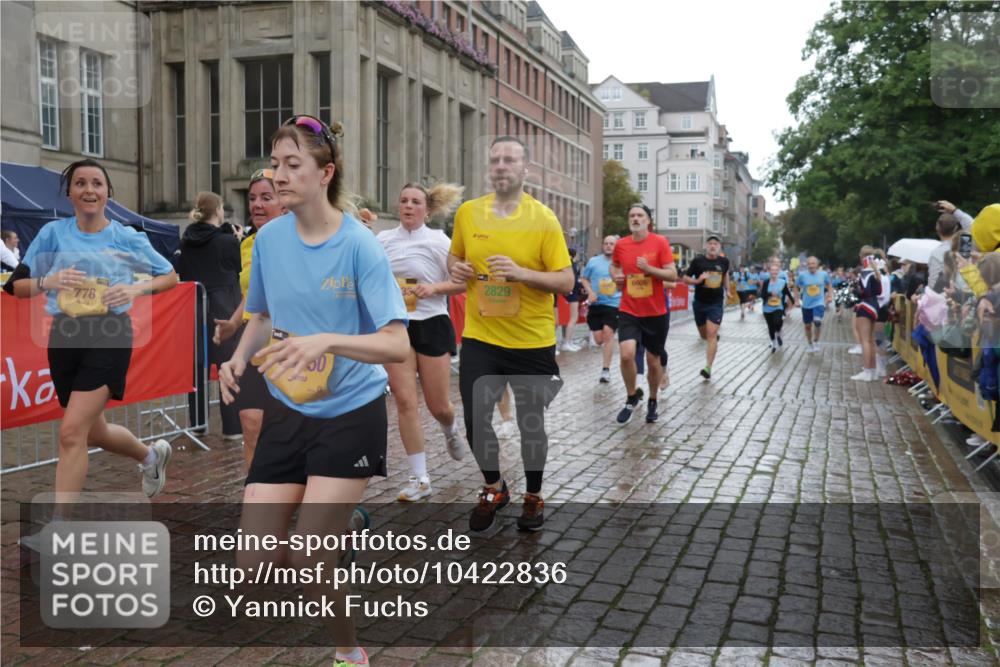 13.09.2026 - Kiel Lauf Yannick Fuchs http://msf.ph/oto/10422836 13.09.2026 10:56:45 Ziel 452, 1115, 1139, 1157, 1302, 1805, 2526, 2675, 3015, 3413, 3466, 4209, 4367, 4912, 6723, 7209, 7912, 8799, 10621, 11211, 12721, 248, 476, 778, 929, 1504, 1557, 1618, 1666, 2075, 2454, 2560, 2674, 2829, 2880, 3000, 3061, 3267, 3286, 3410, 4180, 4440, 4806, 5067, 5593, 5682, 5683, 6067, 6530, 6605, 6882, 6884, 7594, 7642, 8989, 8997, 9210, 9674, 10264, 10421, 10433, 10509, 10570, 10659, 10750, 10774, 502, 1461, 5467, 5532, 6540, 778, 10750, 10774, 12171 meine-sportfotos.de