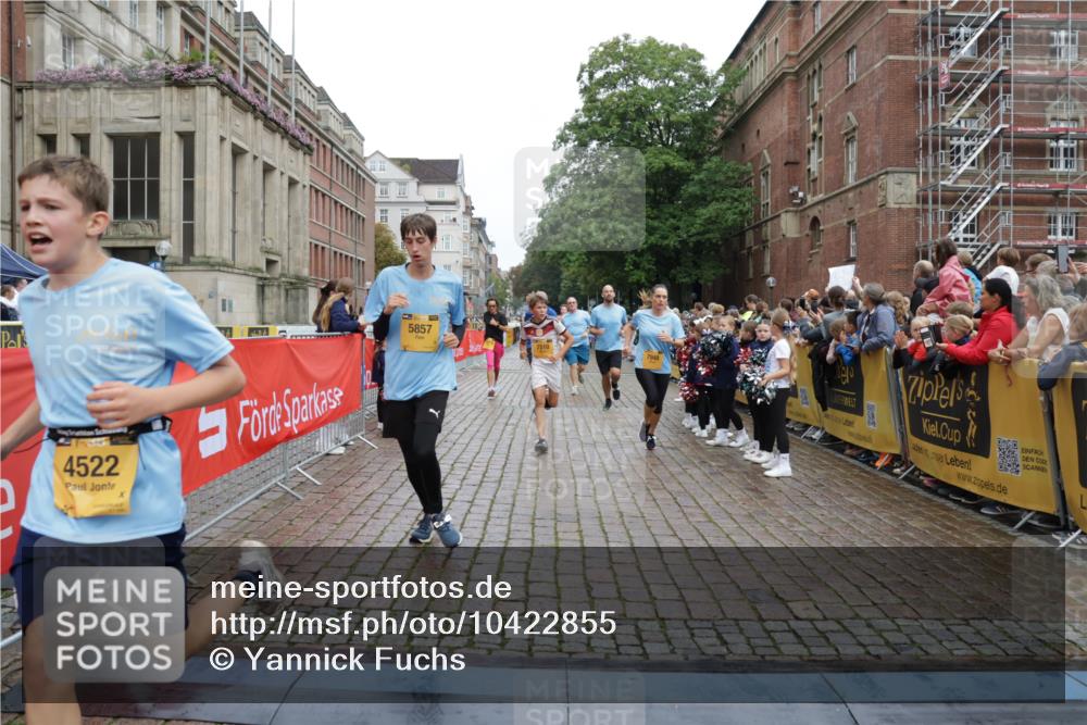 13.09.2026 - Kiel Lauf Yannick Fuchs http://msf.ph/oto/10422855 13.09.2026 09:43:52 Ziel 654, 4522, 5171, 5857, 5964, 7510, 7948, 9814, 10641, 10931, 12376, 40, 255, 401, 623, 1049, 1833, 1857, 4171, 4256, 5964, 6377, 7773, 7857, 7905, 8066, 8770, 8834, 9323, 9934, 10189, 10300, 10460, 11246, 12101, 12164, 12575, 4092, 4283, 5026, 6550, 7753, 8300, 11653, 11655, 12098, 12373, 255, 623, 1508, 5929, 6377, 7099, 7532, 8808, 9933, 10047, 10118 meine-sportfotos.de